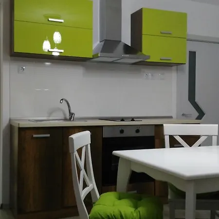 Grand Apartment *